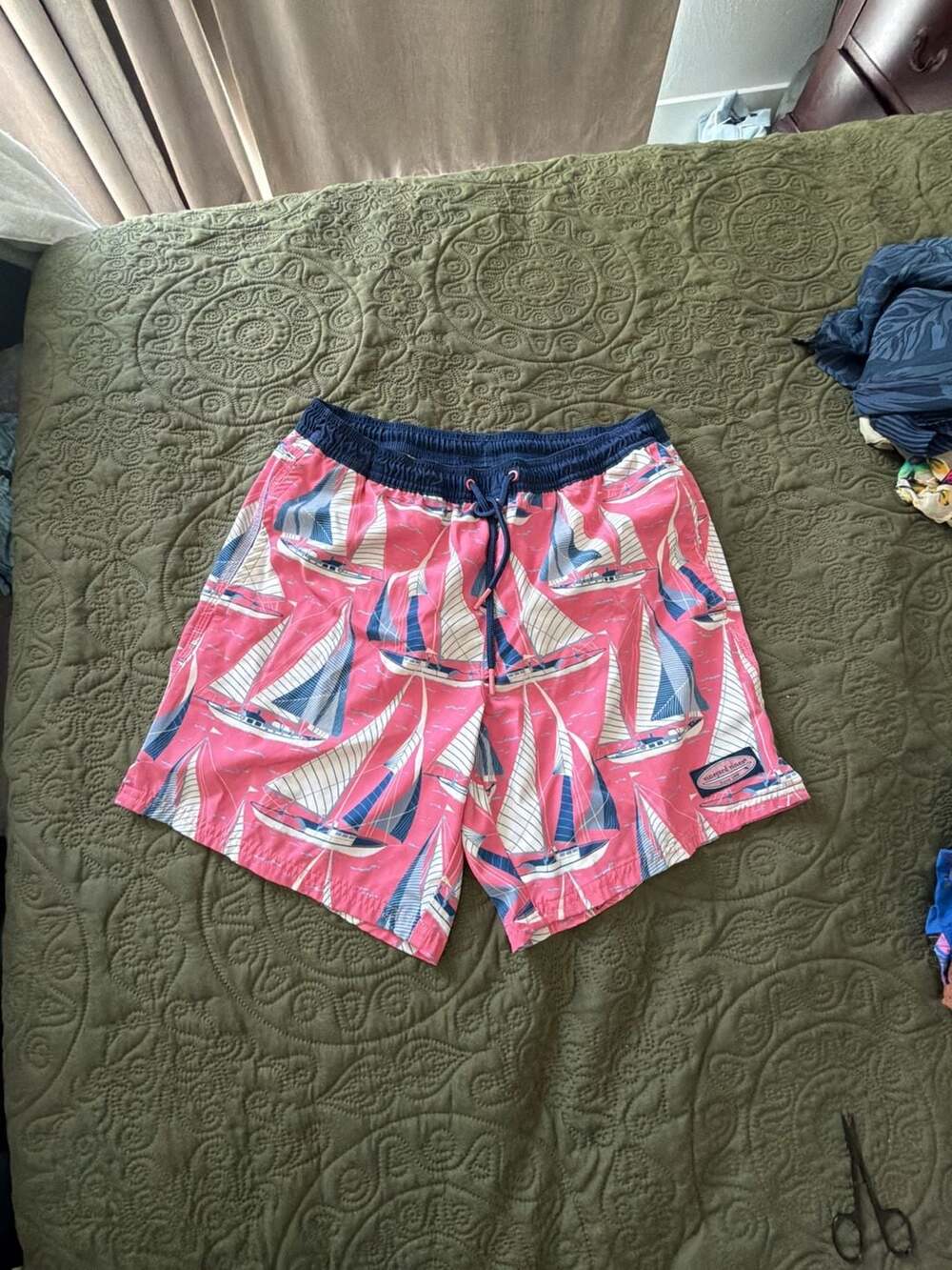 Vineyard Vines Sailboat Print Swim Trunks Size S